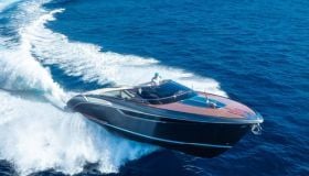 Brokerage boats 80